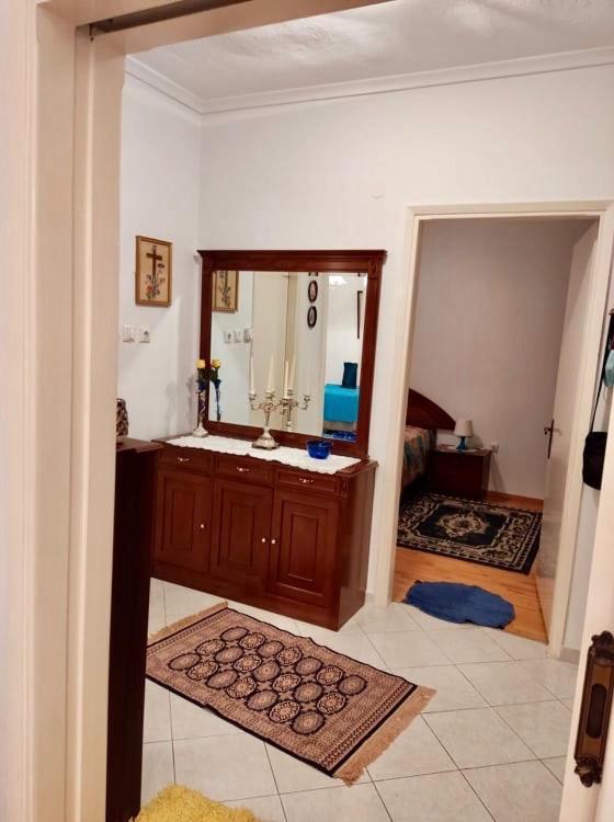 Marys House , Lovely 2-Bedroom Apartment سالونيك المظهر الخارجي الصورة
